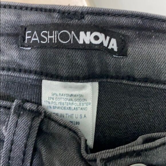 Fashion Nova Gray Distressed Jeans Skinny size 5 - Picture 7 of 9